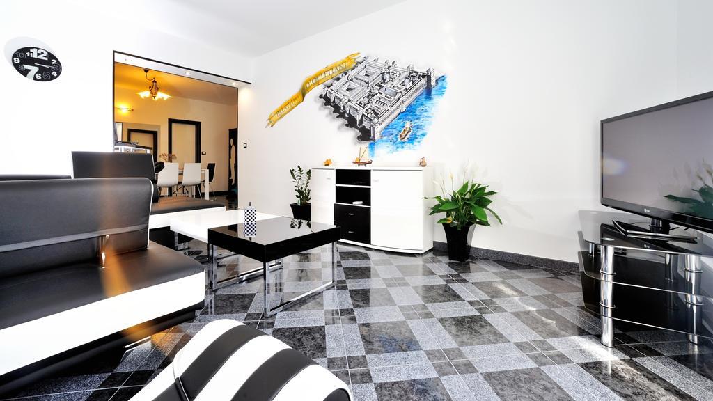 Penthouse Apartment Maric 스플리트 객실 사진